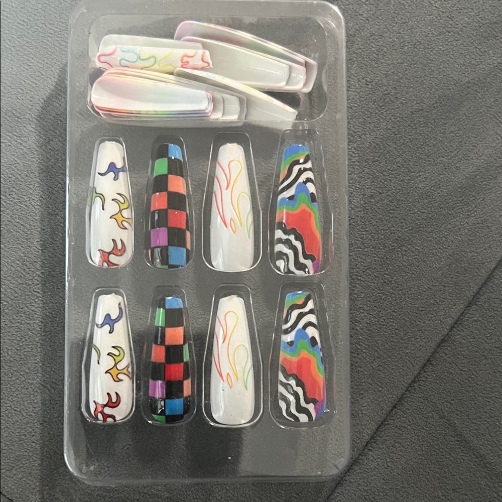 Colorful Press-On Nail Set